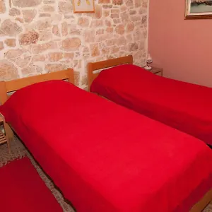 2 Aparthotel
